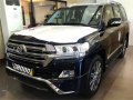 Toyota Land Cruiser VX Dubai Blue AT 2018 Brandnew for sale-0