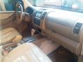 Nissan Navara LE 4x4 Automatic Diesel 2010model for sale-10