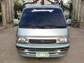 For sale!!! Toyota Hiace Super Custom 2004 -0