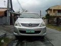 2009 Toyota Innova G AT GOOD AS NEW for sale-3