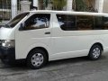 2013 Hiace Commuter for sale -1