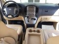 2015 HYUNDAI Grand Starex GOLD CRDi VGT Automatic FOR SALE-11