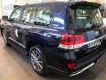 FOR SALE TOYOTA LAND CRUISER LC200 VX V8 AT 2018-1