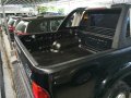 Well-maintained Toyota Hilux 2013 for sale-2