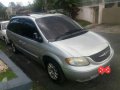 Good as new Town and Country 2003 for sale-1