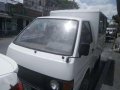 Good as new Nissan Vannete for sale-1