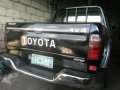 FOR SALE TOYOTA Hilux sr5 pick up 4x4 2002-1