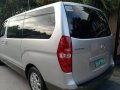 Well-maintained Hyundai Grand Starex GL 2008 for sale-2
