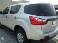 Good as new Isuzu MU-x 2015 for sale-3