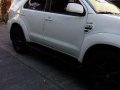 Well-maintained Toyota Fortuner 2011 for sale-3