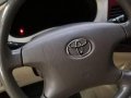2006TOYOTA  Innova gas G A/T tv 2 keys with built in remote with alarm -2