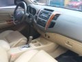 Toyota Fortuner 2009 G A/T for sale-8