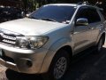 Toyota Fortuner 2009 G A/T for sale-1