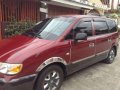 Hyundai Trajet Gold 2.2 Crdi Red SUV For Sale -2