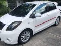 Toyota Yaris  2009 1.5G White Hb For Sale -1