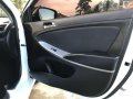 2016 Hyundai Accent E vs 2017 2018 2015 2014 2013 2012-10