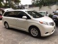 2015 Toyota Sienna XLE White on beige leather. -0