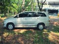 2012 TOYOTA Innova E variant powerwindows diesel-3