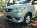 2012 TOYOTA Innova E variant powerwindows diesel-0