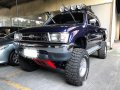 Toyota Hilux 2000 FOR SALE-1