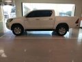 Like new Toyota Hilux for sale-5