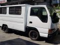 2008 Isuzu Nhr FB body giga 4JG2-2