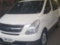 2009 Hyundai Grand starex vgt GOLD AT Local-2