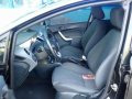 ( TOP OF THE LINE ) 2011 Ford Fiesta 1.6S-4