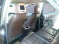 2016 Toyota Fortuner V Diesel AT 4x2 Top of the Line-9