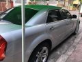 Chrysler 300C 2006 V6 Top of the line not camry accord cefiro bmw benz-6