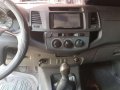 Toyota Hilux 2013 diesel manual FOR SALE -4