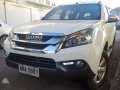 2016 Isuzu Mux 2.5L LS Automatic vs 2015_2017 montero fortuner-4