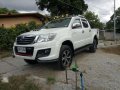 Toyota Hilux 2015 Trd manual 4by2 white 998000-4