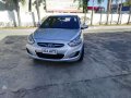 Hyundai Accent cvvt gas automatic top of the line 2015.-0