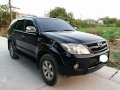 Toyota Fortuner V 2007 for sale -2
