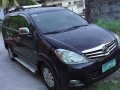 Toyota Innova V 2010 for sale -4