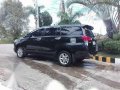 2017 Toyota Innova E Mt 10t km-1