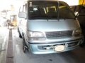 Van TOYOTA Hiace Commuter 2000-0