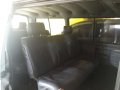 Van TOYOTA Hiace Commuter 2000-4