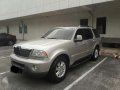 2004 Lincoln Aviator alt expedition suburban-2