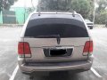 2004 Lincoln Aviator alt expedition suburban-5