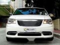 Chrysler Town and Country 2011 AT for sale-2