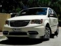 Chrysler Town and Country 2011 AT for sale-1