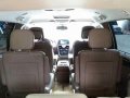 Chrysler Town and Country 2011 AT for sale-7