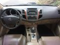 Toyota Fortuner 2011 V AT for sale-10