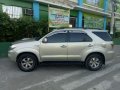 Toyota Fortuner V 2005 3.0D4D 4x4 top of the line FOR SALE-1