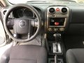 2008 Isuzu DMAX LS AT Lady Driven-10