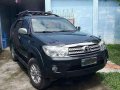 Toyota Fortuner 2010 G Manual Black For Sale -1