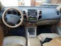 Toyota Fortuner 2010 G Manual Black For Sale -5