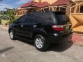 2010 Toyota Fortuner G 4x2 AT Gas FOR SALE-4